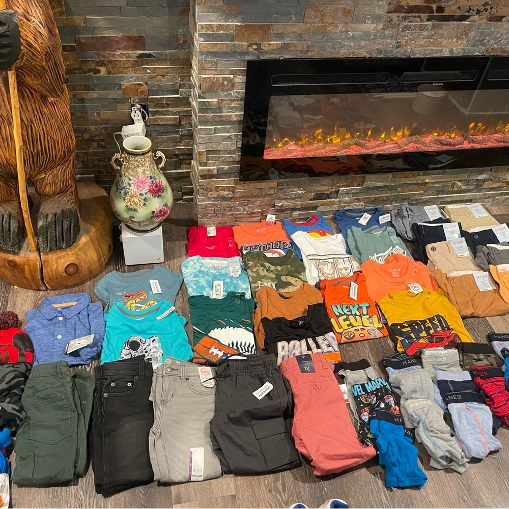 Boys Sizes 6 and 6/7 Lot of  50 PCs !!!!! New With Tags Tommy Bahama Gap Oldnavy